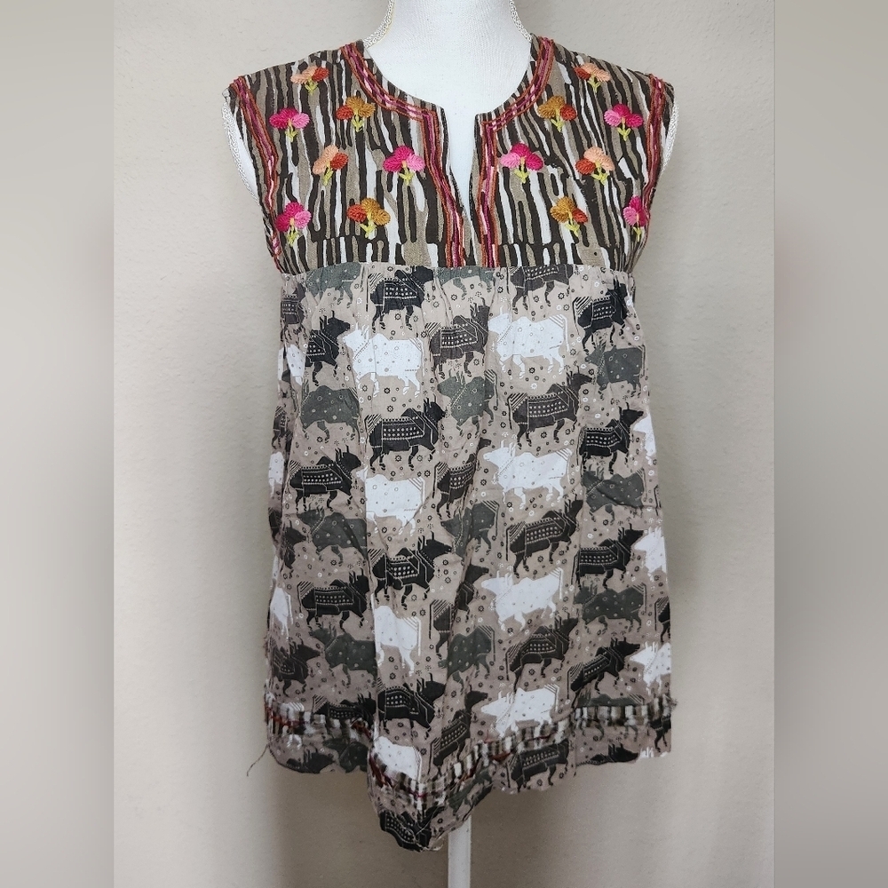 Ivy Jane Sleeveless V-neck Top XS